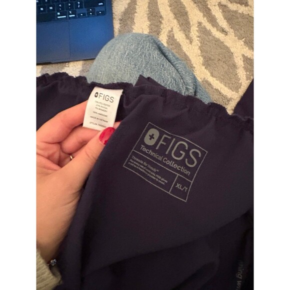 Navy Blue Figs Technical Collection Scrub Pants - Picture 4 of 4